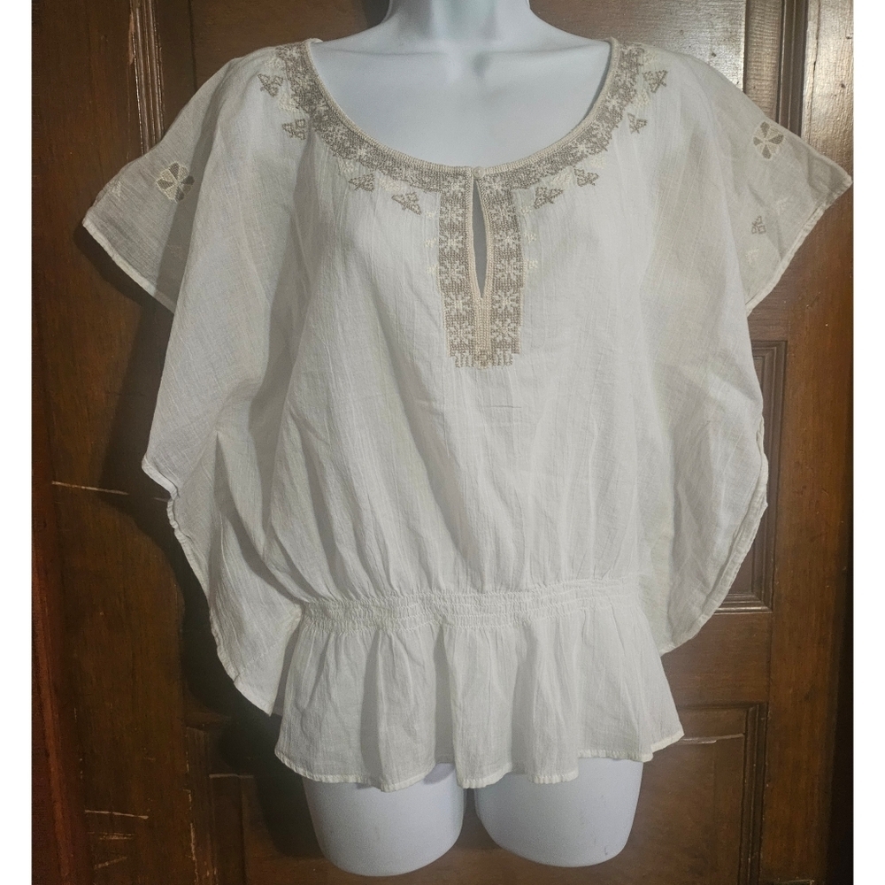 American Eagle Outfitters Embroidered White Women's Batwing Sleeve Top - Picture 2 of 10